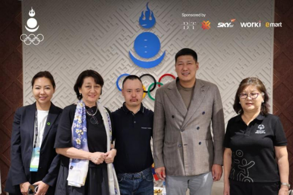 Спортивная жизнь Монголии: Kelme, НОК и первая чемпионка в ММА