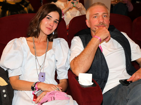 Казачка из Краснодара пытается затмить Заворотнюк