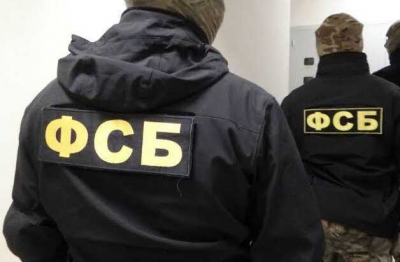 ФСБ провела обыски у экс-заместителя начальника ГАИ Челябинска в рамках дела о взятках асфальтом