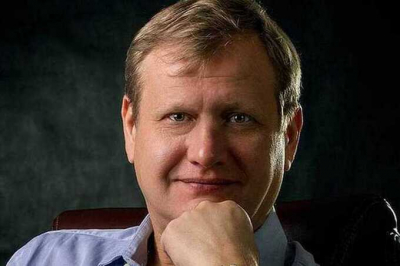 Суд в Санкт-Петербурге взыскал с бывшего руководителя &laquo;Трансаэро&raquo; Александра Бурдина свыше 245 миллиардов рублей